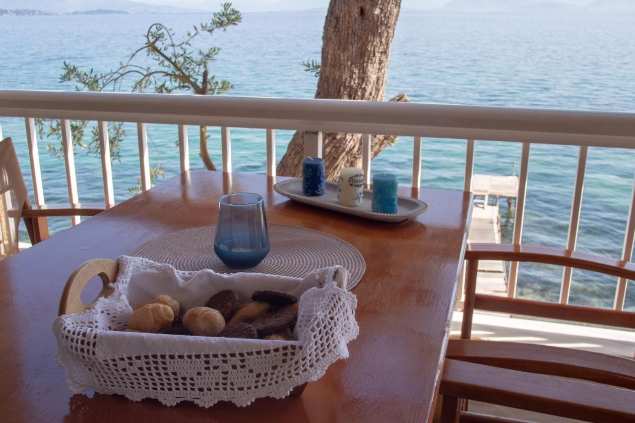 Kohyli Beachfront House Agia Pelagia Chlomou Dış mekan fotoğraf