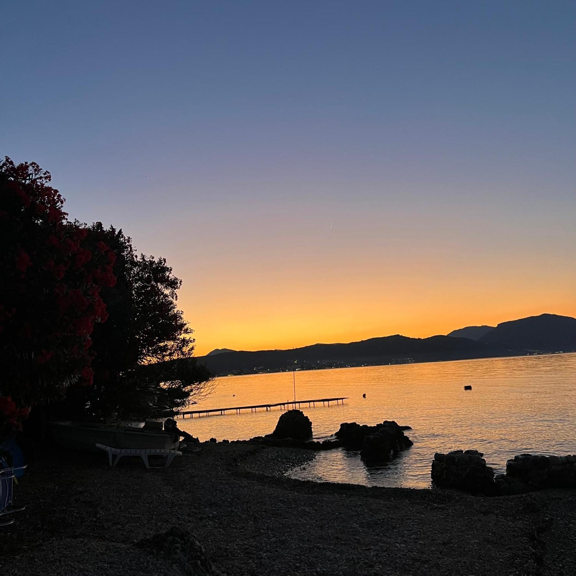 Kohyli Beachfront House Agia Pelagia Chlomou Dış mekan fotoğraf