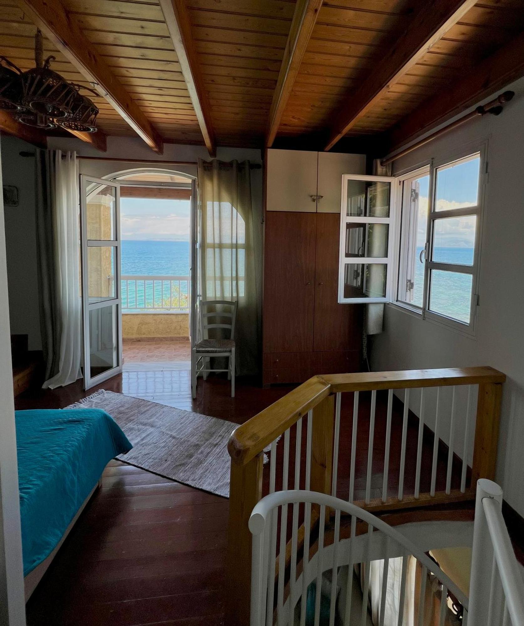 Kohyli Beachfront House Agia Pelagia Chlomou Dış mekan fotoğraf