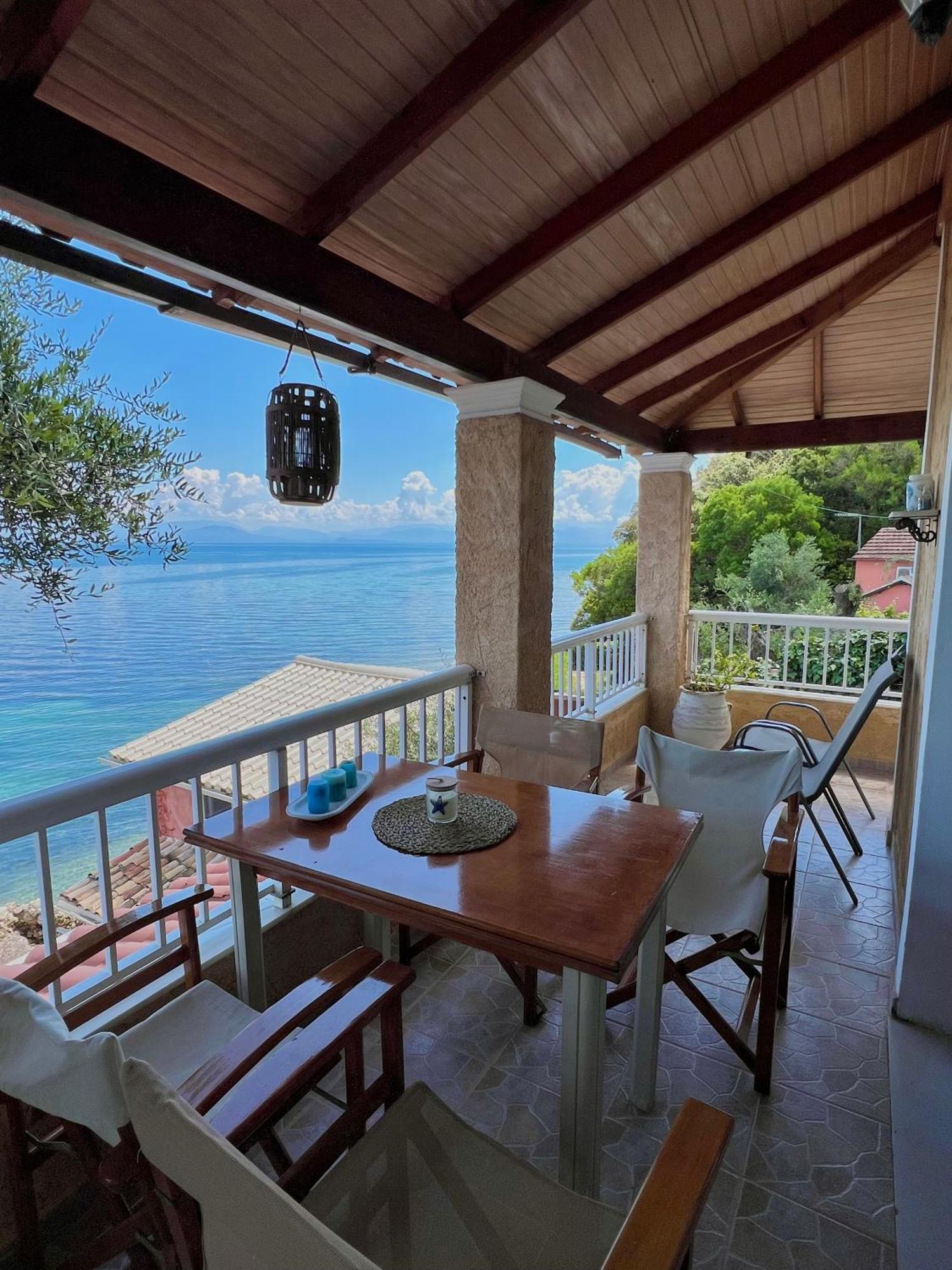 Kohyli Beachfront House Agia Pelagia Chlomou Dış mekan fotoğraf