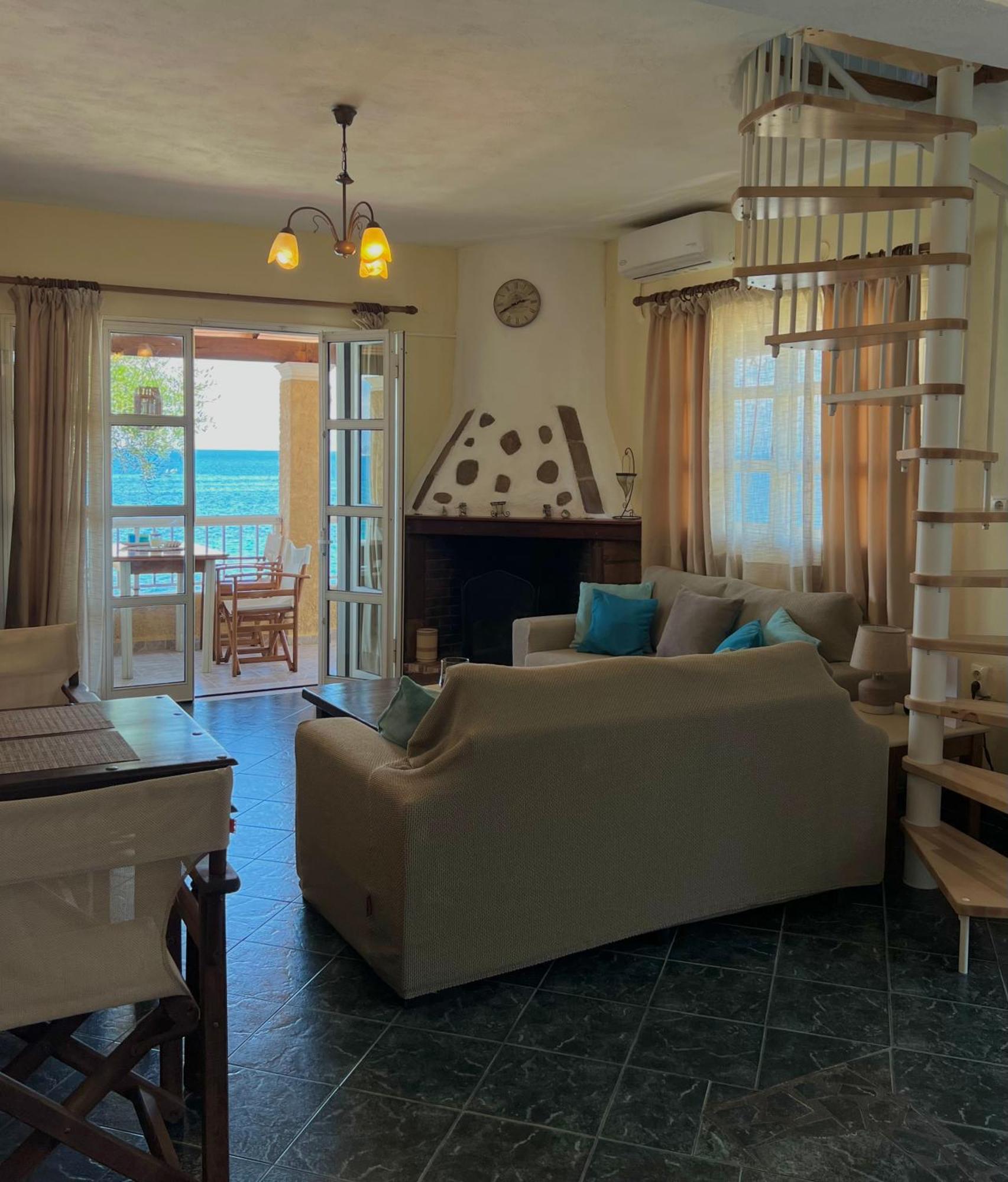 Kohyli Beachfront House Agia Pelagia Chlomou Dış mekan fotoğraf